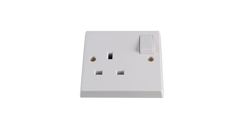 1 Gang Switched Socket 8333 Bag