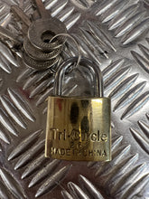 Load image into Gallery viewer, Tri-circle 261 20mm Brass Padlock