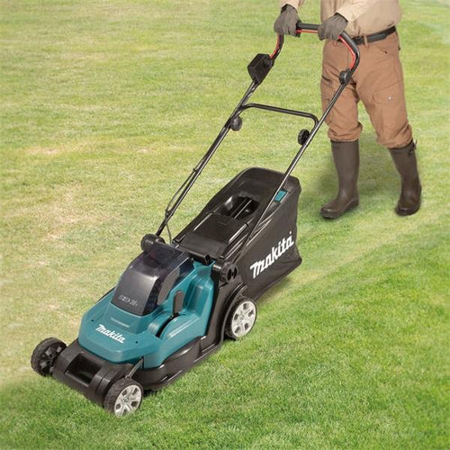 Makita DLM382CT2 Lawnmower 36v (2x18v) 38cm Lawn Mower With 2 x 5.0Ah Batteries
